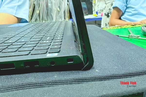 Gia cố vỏ laptop Dell Inspiron 3510