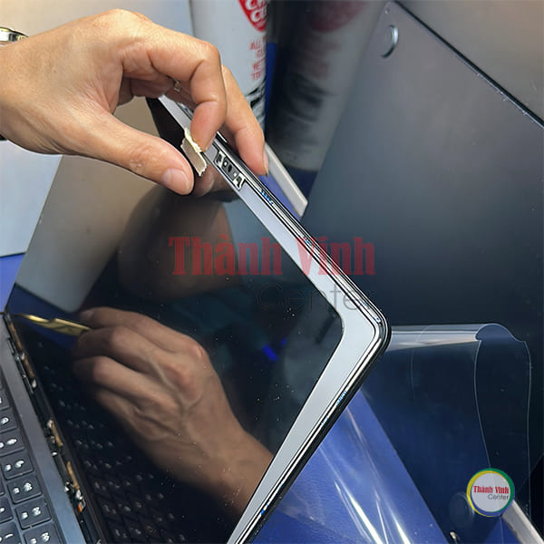 Thay Màn hình MacBook Air M3 13 inch 2024 A3113