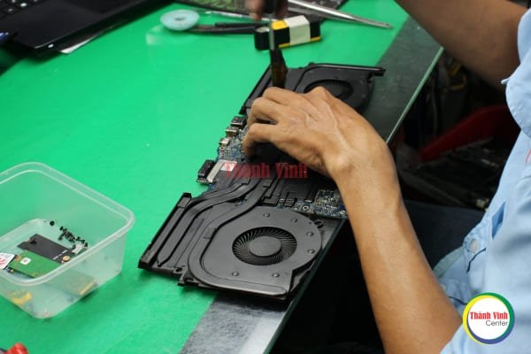 Sửa main laptop gaming Dell Alienware M15 R2