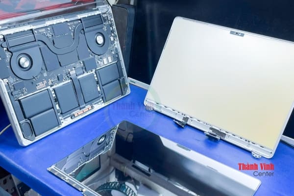 thay màn hình Macbook Pro 14inch M4 2024 model A3401
