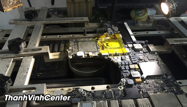 Quy trình cung cấp dịch vụ chuyển VGA rời Macbook tại Thành Vinh Center