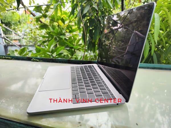 MACBOOK PRO A1707 (2016) CPU CORE I7 RAM 16GB Ổ CỨNG SSD 256GB VGA INTEL HD 530 LCD 15.4''INCH.