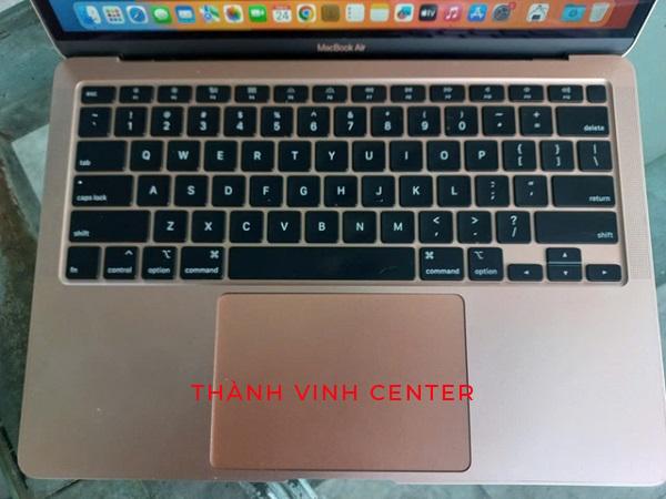 MACBOOK AIR A2337 (2020) CPU Apple M1 RAM 8GB Ổ CỨNG SSD 256 GB VGA Apple M1 LCD Retina Tích hợp 13.3