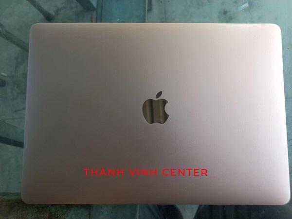 MACBOOK AIR A2337 (2020) CPU Apple M1 RAM 8GB Ổ CỨNG SSD 256 GB VGA Apple M1 LCD Retina Tích hợp 13.3