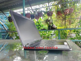 Laptop cũ thiết kế nhỏ gọn,siêu văn phòng DELL Latitude E7240 cpu core i5-4310u ram 4gb ổ cứng ssd 128gb vga intel hd graphics lcd 12.5''inch.