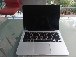MACBOOK Pro A1502 (Late 2013) CPU DUAL-CORE Intel Core i5 RAM 8GB Ổ CỨNG SSD 256 GB VGA Intel Graphics Iris 1536 MB LCD Retina Tích hợp 13.0'inch
